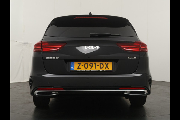 Kia Ceed Sportswagon 1.5 T-GDi GT-Line AUTOMAAT Stoel-/Stuurverwarming - Apple Carplay/Android Auto - Schuif-/Kanteldak - Achteruitrijcamera - Climate Control - Fabrieksgarantie t/m 03-2031
