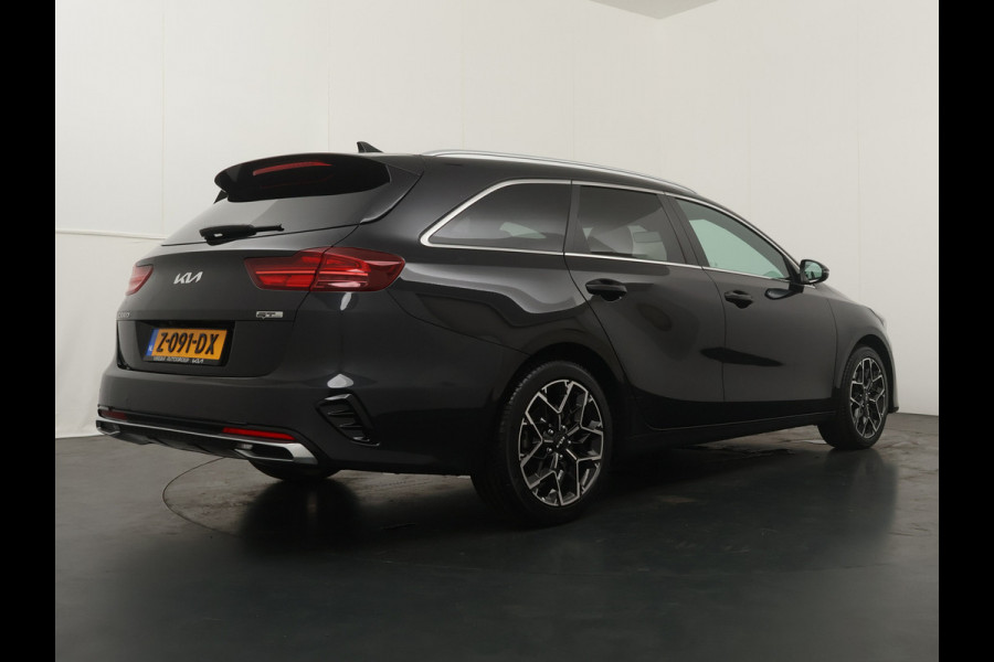 Kia Ceed Sportswagon 1.5 T-GDi GT-Line AUTOMAAT Stoel-/Stuurverwarming - Apple Carplay/Android Auto - Schuif-/Kanteldak - Achteruitrijcamera - Climate Control - Fabrieksgarantie t/m 03-2031