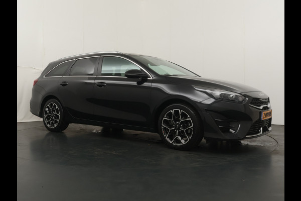Kia Ceed Sportswagon 1.5 T-GDi GT-Line AUTOMAAT Stoel-/Stuurverwarming - Apple Carplay/Android Auto - Schuif-/Kanteldak - Achteruitrijcamera - Climate Control - Fabrieksgarantie t/m 03-2031