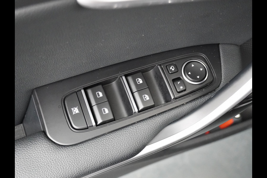 Kia Ceed Sportswagon 1.5 T-GDi GT-Line AUTOMAAT Stoel-/Stuurverwarming - Apple Carplay/Android Auto - Schuif-/Kanteldak - Achteruitrijcamera - Climate Control - Fabrieksgarantie t/m 03-2031
