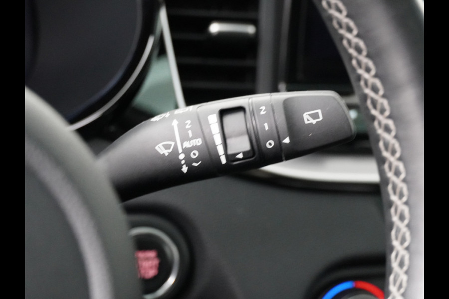 Kia Ceed Sportswagon 1.5 T-GDi GT-Line AUTOMAAT Stoel-/Stuurverwarming - Apple Carplay/Android Auto - Schuif-/Kanteldak - Achteruitrijcamera - Climate Control - Fabrieksgarantie t/m 03-2031
