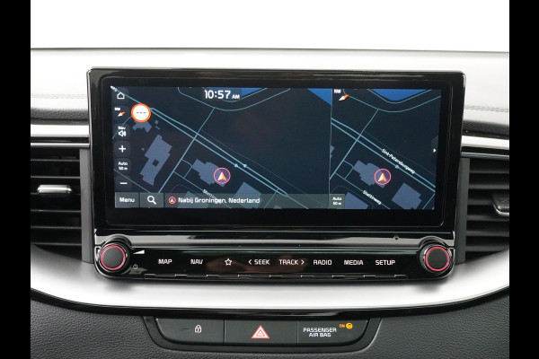 Kia Ceed Sportswagon 1.5 T-GDi GT-Line AUTOMAAT Stoel-/Stuurverwarming - Apple Carplay/Android Auto - Schuif-/Kanteldak - Achteruitrijcamera - Climate Control - Fabrieksgarantie t/m 03-2031