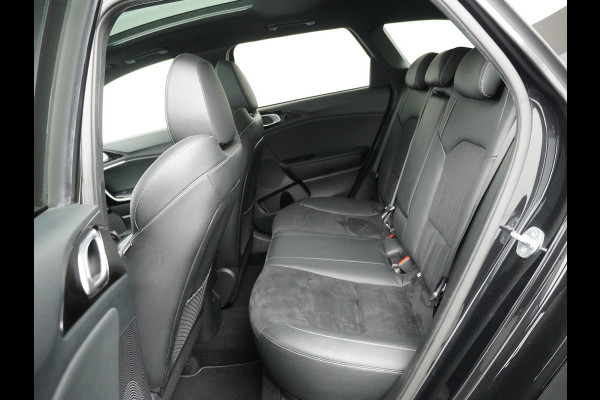 Kia Ceed Sportswagon 1.5 T-GDi GT-Line AUTOMAAT Stoel-/Stuurverwarming - Apple Carplay/Android Auto - Schuif-/Kanteldak - Achteruitrijcamera - Climate Control - Fabrieksgarantie t/m 03-2031