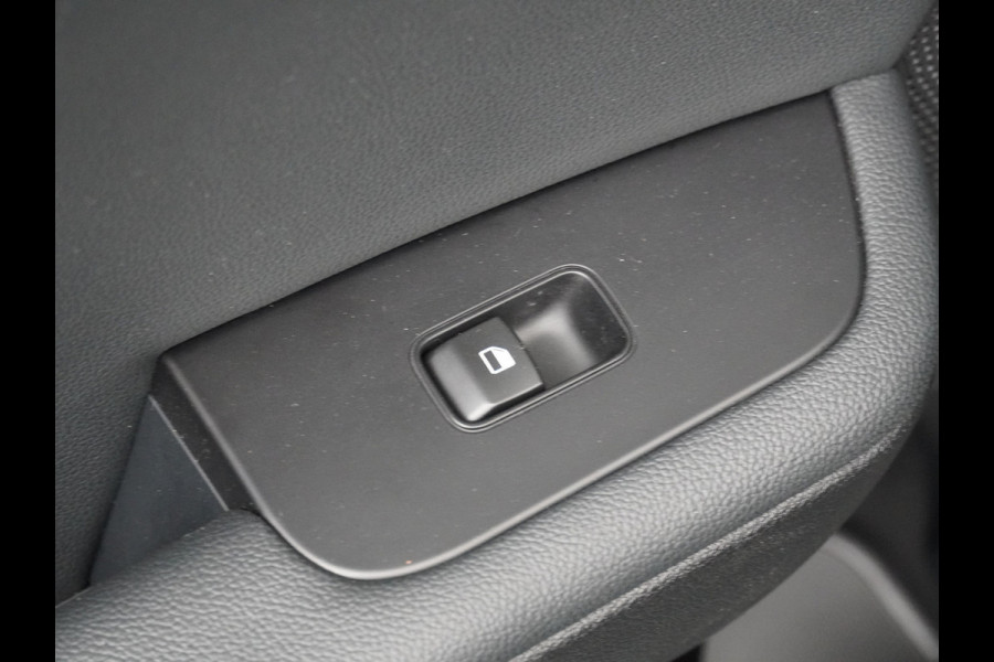 Kia Ceed Sportswagon 1.5 T-GDi GT-Line AUTOMAAT Stoel-/Stuurverwarming - Apple Carplay/Android Auto - Schuif-/Kanteldak - Achteruitrijcamera - Climate Control - Fabrieksgarantie t/m 03-2031
