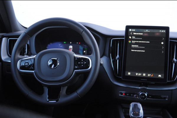 Volvo XC60 T8 455PK Automaat AWD Plus Black Edition / Adaptieve cruise control / BLIS / Panoramadak / Stoel - en stuurverwarming / Keyless entry / Elektrische stoelen / Parkeersensoren met 360 camera