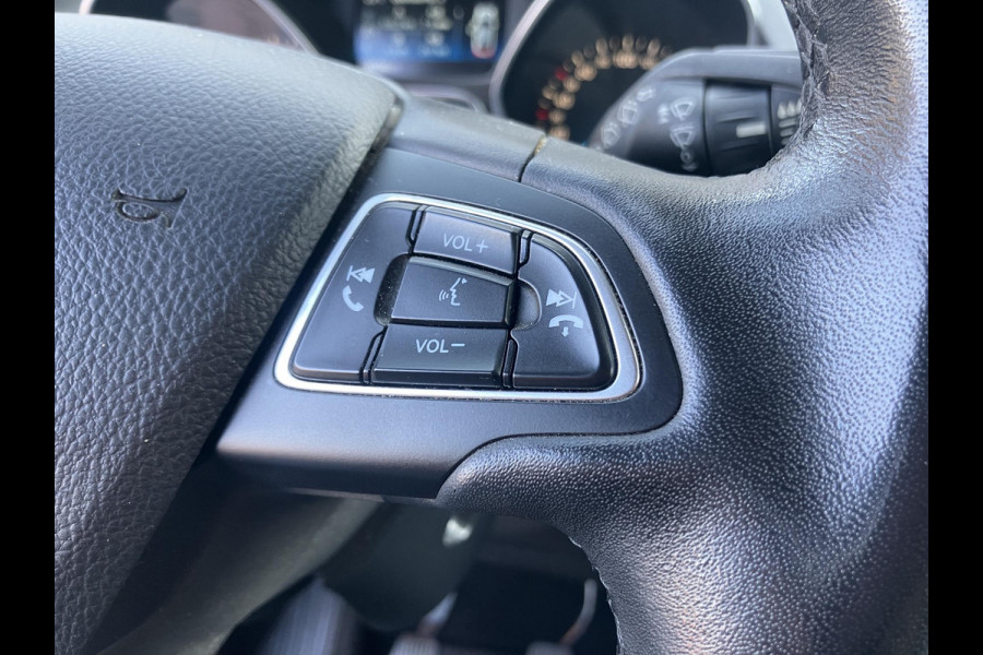 Ford Kuga 1.5 EcoBoost Titanium | Camera | Trekhaak | Apple Carplay