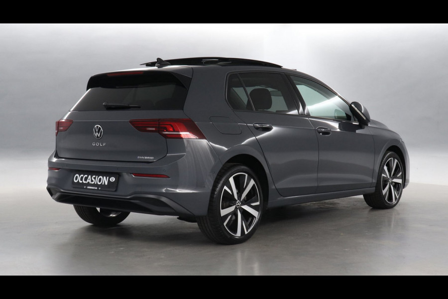 Volkswagen Golf 1.5 eHybrid 204pk Life Edition DSG | Panoramadak | Stoel+Stuurverwarming | Camera Demo Jesse