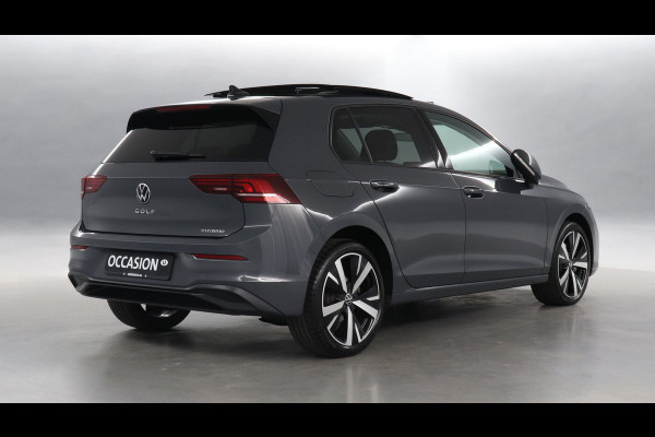 Volkswagen Golf 1.5 eHybrid 204pk Life Edition DSG | Panoramadak | Stoel+Stuurverwarming | Camera Demo Jesse