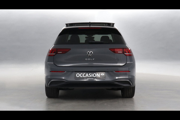 Volkswagen Golf 1.5 eHybrid 204pk Life Edition DSG | Panoramadak | Stoel+Stuurverwarming | Camera Demo Jesse