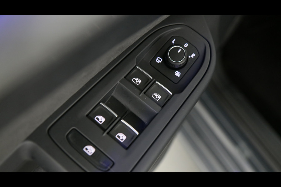 Volkswagen Golf 1.5 eHybrid 204pk Life Edition DSG | Panoramadak | Stoel+Stuurverwarming | Camera Demo Jesse