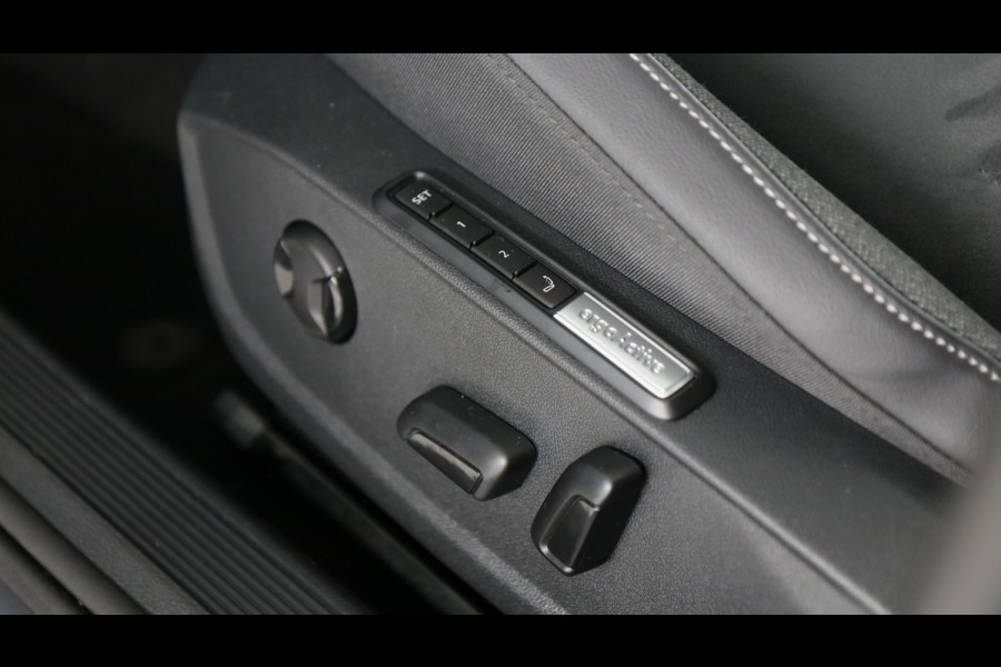 Volkswagen Golf 1.5 eHybrid 204pk Life Edition DSG | Panoramadak | Stoel+Stuurverwarming | Camera Demo Jesse