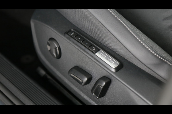 Volkswagen Golf 1.5 eHybrid 204pk Life Edition DSG | Panoramadak | Stoel+Stuurverwarming | Camera Demo Jesse