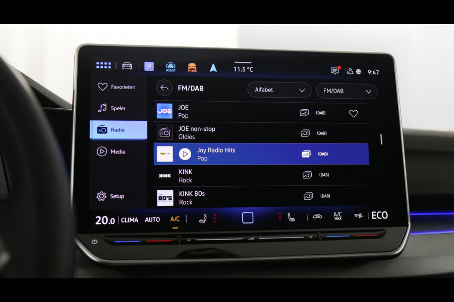Volkswagen Golf 1.5 eHybrid 204pk Life Edition DSG | Panoramadak | Stoel+Stuurverwarming | Camera Demo Jesse
