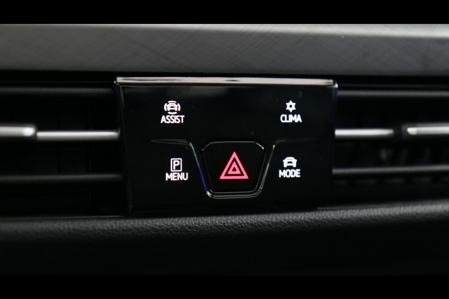Volkswagen Golf 1.5 eHybrid 204pk Life Edition DSG | Panoramadak | Stoel+Stuurverwarming | Camera Demo Jesse