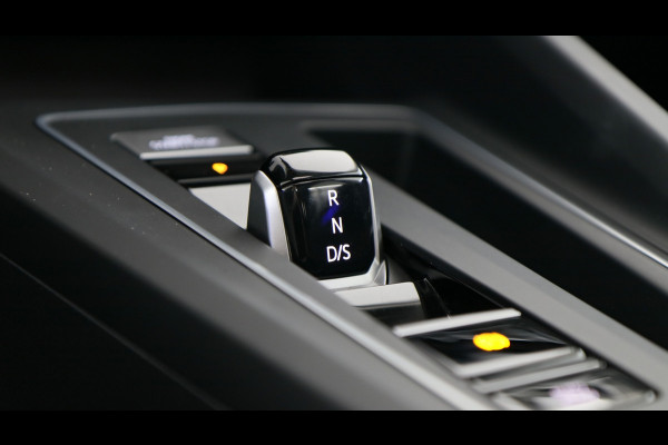Volkswagen Golf 1.5 eHybrid 204pk Life Edition DSG | Panoramadak | Stoel+Stuurverwarming | Camera Demo Jesse