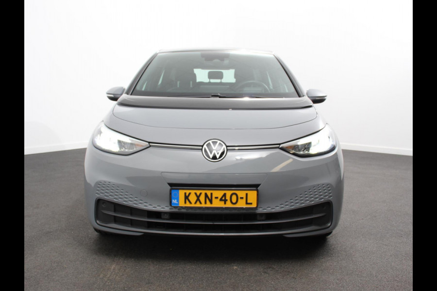 Volkswagen ID.3 Pro 58 kWh SOH 92% Navigatie Apple CarPlay Android Auto Parkeerhulp Adaptive Cruise Control Stoel- en stuurverwarming Full Led Climate Control Lichtmetalen velgen