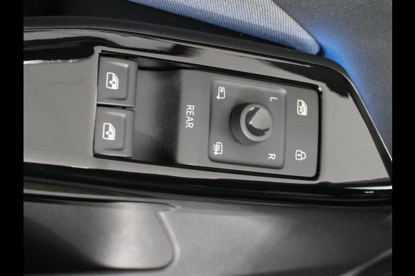 Volkswagen ID.3 Pro 58 kWh SOH 92% Navigatie Apple CarPlay Android Auto Parkeerhulp Adaptive Cruise Control Stoel- en stuurverwarming Full Led Climate Control Lichtmetalen velgen