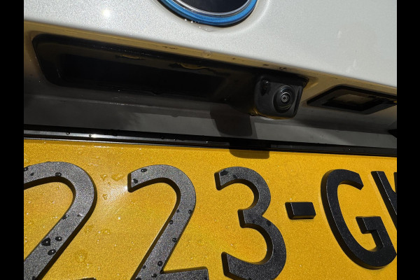 BMW X1 xDrive25e X-Line High Executive PHEV | VAN: 35.900,- VOOR: 32.877,- UW HERFSTVOORDEEL: 3.023,- | HEAD UP DISPLAY | LEDER | STOELVERWARMING| COMFORT ACCESS| ELEK. ACHTERKLEP| ELEK. WEGKLAPBARE TREKHAAK| HUD| 360 CAMERA| APPLE CARPLAY