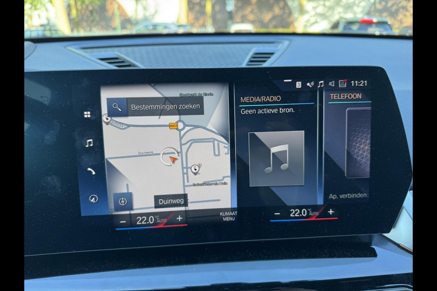 BMW X1 xDrive25e X-Line High Executive PHEV | VAN: 35.900,- VOOR: 32.877,- UW HERFSTVOORDEEL: 3.023,- | HEAD UP DISPLAY | LEDER | STOELVERWARMING| COMFORT ACCESS| ELEK. ACHTERKLEP| ELEK. WEGKLAPBARE TREKHAAK| HUD| 360 CAMERA| APPLE CARPLAY