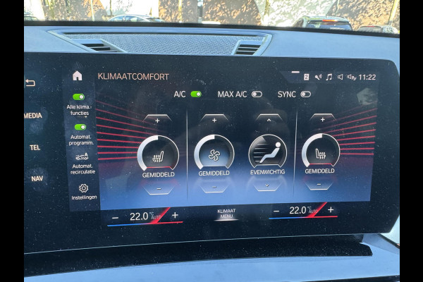 BMW X1 xDrive25e X-Line High Executive PHEV | VAN: 35.900,- VOOR: 32.877,- UW HERFSTVOORDEEL: 3.023,- | HEAD UP DISPLAY | LEDER | STOELVERWARMING| COMFORT ACCESS| ELEK. ACHTERKLEP| ELEK. WEGKLAPBARE TREKHAAK| HUD| 360 CAMERA| APPLE CARPLAY