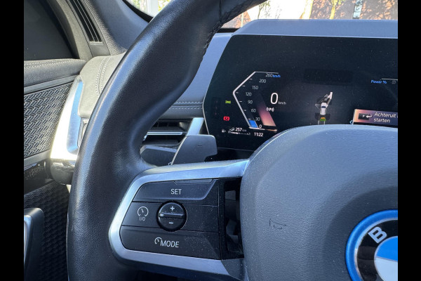 BMW X1 xDrive25e X-Line High Executive PHEV | VAN: 35.900,- VOOR: 32.877,- UW HERFSTVOORDEEL: 3.023,- | HEAD UP DISPLAY | LEDER | STOELVERWARMING| COMFORT ACCESS| ELEK. ACHTERKLEP| ELEK. WEGKLAPBARE TREKHAAK| HUD| 360 CAMERA| APPLE CARPLAY