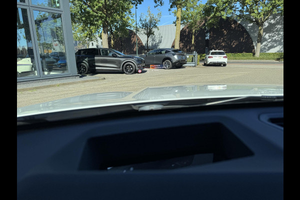 BMW X1 xDrive25e X-Line High Executive PHEV | VAN: 35.900,- VOOR: 32.877,- UW HERFSTVOORDEEL: 3.023,- | HEAD UP DISPLAY | LEDER | STOELVERWARMING| COMFORT ACCESS| ELEK. ACHTERKLEP| ELEK. WEGKLAPBARE TREKHAAK| HUD| 360 CAMERA| APPLE CARPLAY