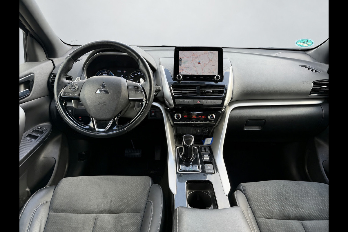 Mitsubishi Eclipse Cross 2.4 PHEV Intense+, trekhaak, stoelverwarming, achteruitrijcamera, vele opties
