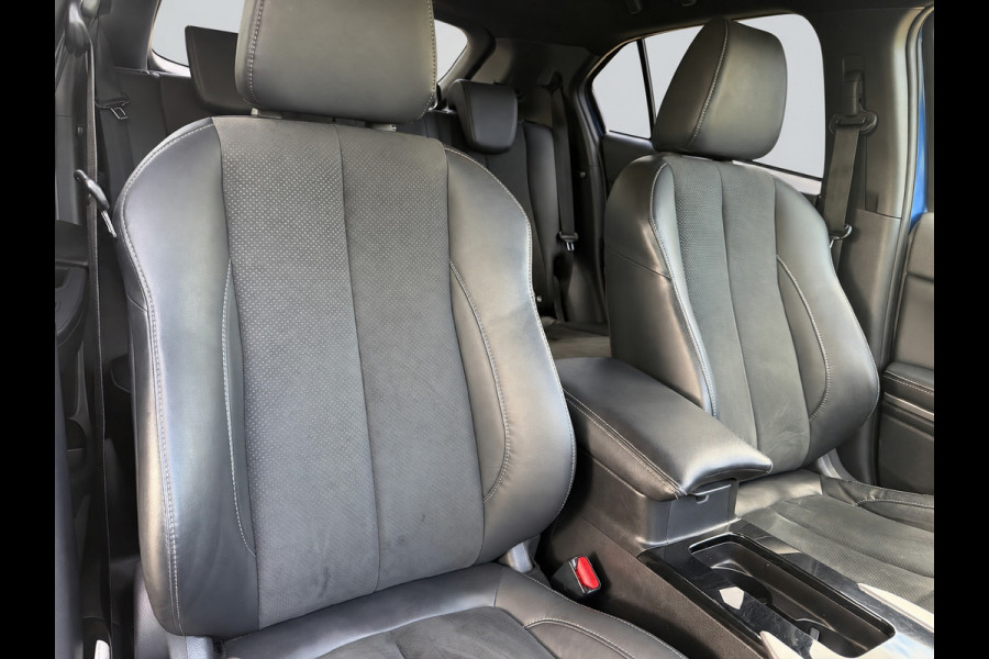 Mitsubishi Eclipse Cross 2.4 PHEV Intense+, trekhaak, stoelverwarming, achteruitrijcamera, vele opties