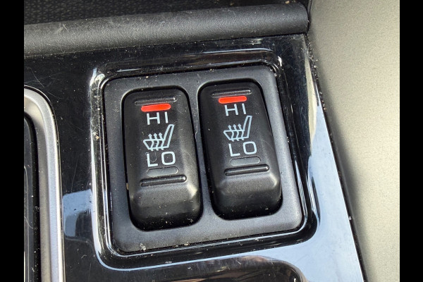 Mitsubishi Eclipse Cross 2.4 PHEV Intense+, trekhaak, stoelverwarming, achteruitrijcamera, vele opties