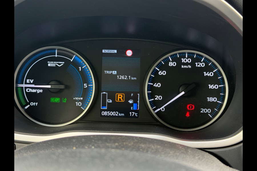 Mitsubishi Eclipse Cross 2.4 PHEV Intense+, trekhaak, stoelverwarming, achteruitrijcamera, vele opties