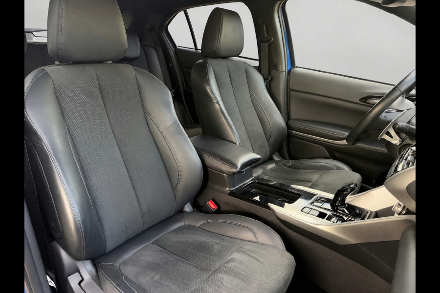 Mitsubishi Eclipse Cross 2.4 PHEV Intense+, trekhaak, stoelverwarming, achteruitrijcamera, vele opties