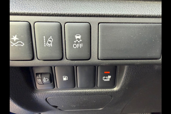 Mitsubishi Eclipse Cross 2.4 PHEV Intense+, trekhaak, stoelverwarming, achteruitrijcamera, vele opties
