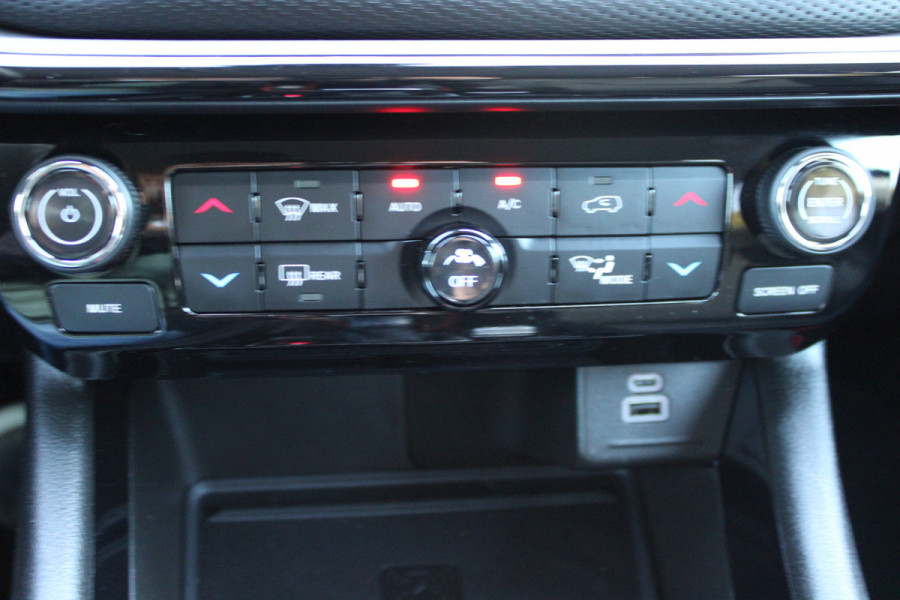 Jeep Compass 4xe 190 Plug-in Hybrid Electric Night Eagle Aut. NAVI / LEER / CAMERA