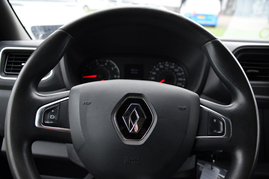 Renault Master T35 2.3 dCi 150 L2H2 Black Edition Cruise, Camera, Carplay, 136pk, Automaat Multimedia, LED, NAVI, Trekhaak, Uniek!