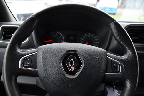 Renault Master T35 2.3 dCi 150 L2H2 Black Edition Cruise, Camera, Carplay, 136pk, Automaat Multimedia, LED, NAVI, Trekhaak, Uniek!