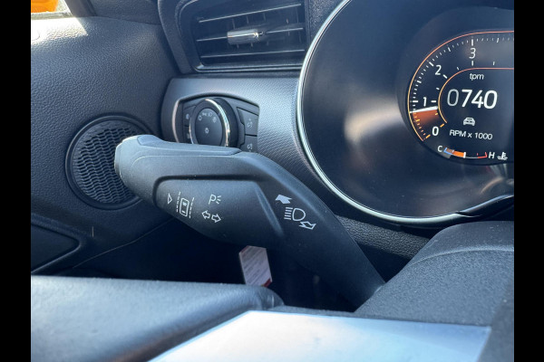 Ford Mustang Fastback 2.3 EcoBoost 289pk | Custom Pack Black | Lederen bekleding | Navigatie full map | Voorstoelen verwarmd en geventileerd | Audio installatie premium | Twister Orange