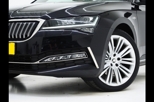 Škoda Superb Combi 1.4 TSI iV Laurin & Klement | Panoramadak | Leder | Trekhaak | Massage | 360 | Canton | Memory | Carplay