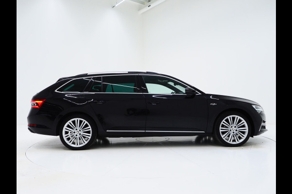 Škoda Superb Combi 1.4 TSI iV Laurin & Klement | Panoramadak | Leder | Trekhaak | Massage | 360 | Canton | Memory | Carplay