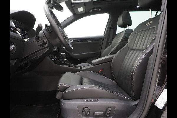 Škoda Superb Combi 1.4 TSI iV Laurin & Klement | Panoramadak | Leder | Trekhaak | Massage | 360 | Canton | Memory | Carplay
