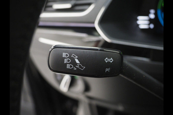 Škoda Superb Combi 1.4 TSI iV Laurin & Klement | Panoramadak | Leder | Trekhaak | Massage | 360 | Canton | Memory | Carplay