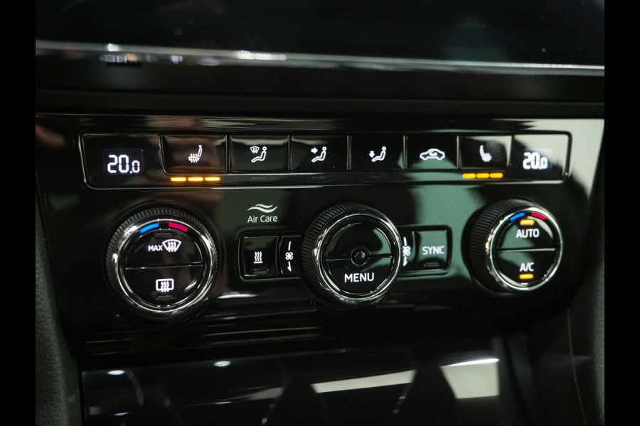 Škoda Superb Combi 1.4 TSI iV Laurin & Klement | Panoramadak | Leder | Trekhaak | Massage | 360 | Canton | Memory | Carplay