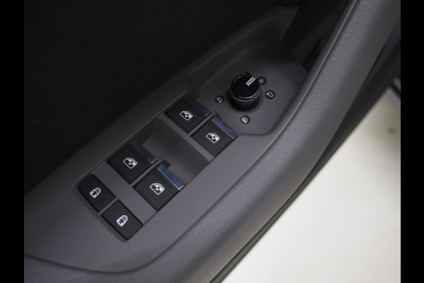 Audi A6 Avant 55 TFSI e quattro Competition Full Black | RS Stoelen | B&O Audio | Sfeerlicht | Memory | Camera | Adaptive Cruise