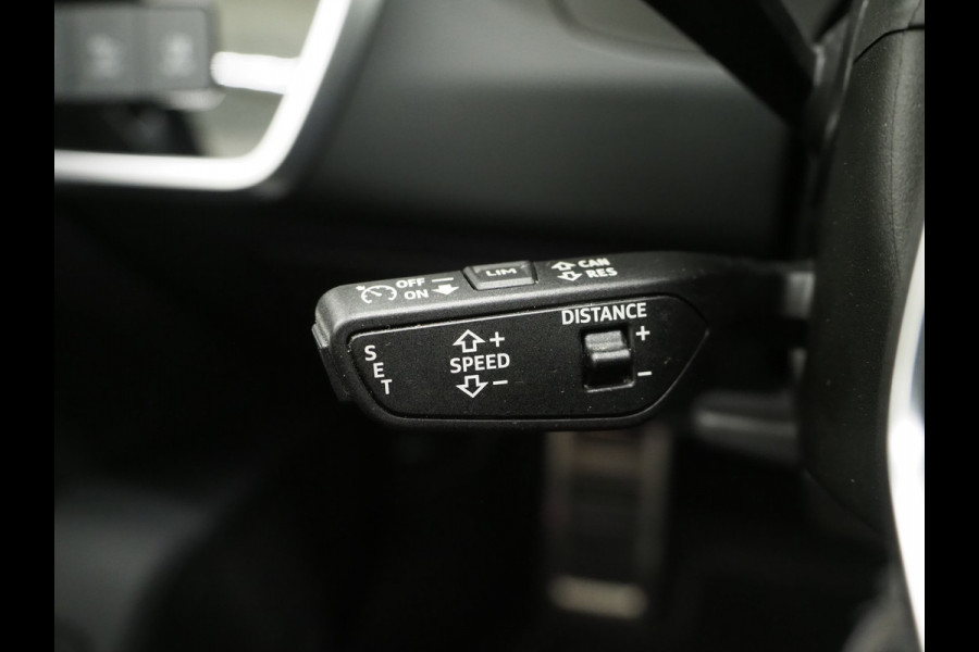 Audi A6 Avant 55 TFSI e quattro Competition Full Black | RS Stoelen | B&O Audio | Sfeerlicht | Memory | Camera | Adaptive Cruise