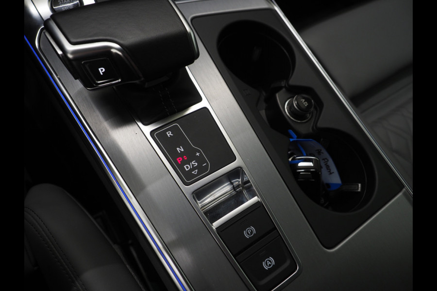 Audi A6 Avant 55 TFSI e quattro Competition Full Black | RS Stoelen | B&O Audio | Sfeerlicht | Memory | Camera | Adaptive Cruise
