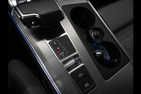 Audi A6 Avant 55 TFSI e quattro Competition Full Black | RS Stoelen | B&O Audio | Sfeerlicht | Memory | Camera | Adaptive Cruise