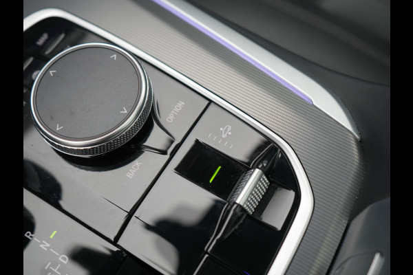BMW X5 xDrive45e High Executive PHEV 395pk Dealer O.H. | Active Steering | Trekhaak Af Fabriek | Panodak | Luchtvering | Head Up | Adaptive Cruise | 360 Camera | Laser LED | Nappa Lederen Comfortstoelen Memory & Verwarmd | Adaptief Onderstel | Keyless | Sfeerverlichting | Apple Carplay | 21"L.M | Plug In Hybrid |