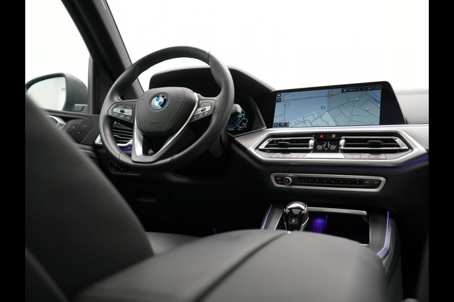 BMW X5 xDrive45e High Executive PHEV 395pk Dealer O.H. | Active Steering | Trekhaak Af Fabriek | Panodak | Luchtvering | Head Up | Adaptive Cruise | 360 Camera | Laser LED | Nappa Lederen Comfortstoelen Memory & Verwarmd | Adaptief Onderstel | Keyless | Sfeerverlichting | Apple Carplay | 21"L.M | Plug In Hybrid |