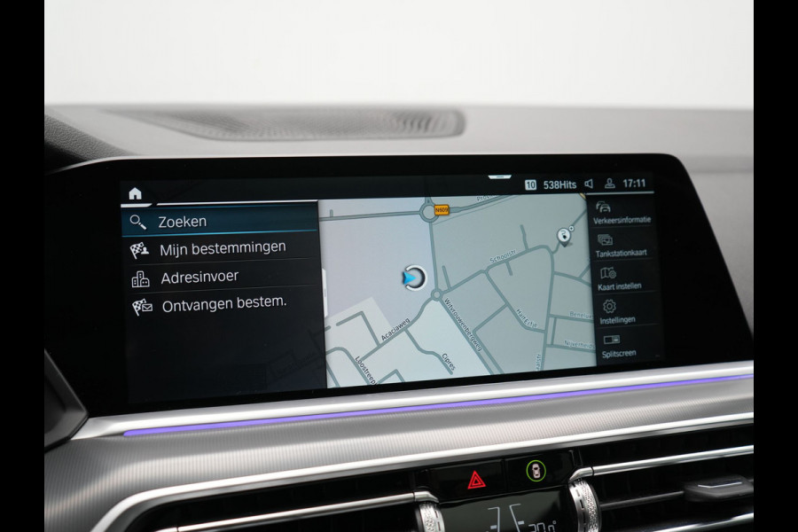 BMW X5 xDrive45e High Executive PHEV 395pk Dealer O.H. | Active Steering | Trekhaak Af Fabriek | Panodak | Luchtvering | Head Up | Adaptive Cruise | 360 Camera | Laser LED | Nappa Lederen Comfortstoelen Memory & Verwarmd | Adaptief Onderstel | Keyless | Sfeerverlichting | Apple Carplay | 21"L.M | Plug In Hybrid |