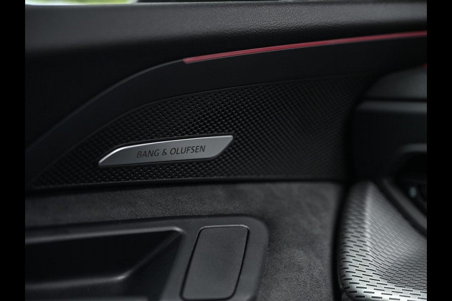 Audi Q5 E-Hybrid quattro 270KW S edition Competition | Wordt Verwacht! | Panoramadak | 5 Jr Garantie | Luchtvering | B&O | 360 Camera | Adaptive Cruise | Memory Seat | Ambiance Interieur | Stoelverwarming V+A | Stuurverwarming | Trekhaak |