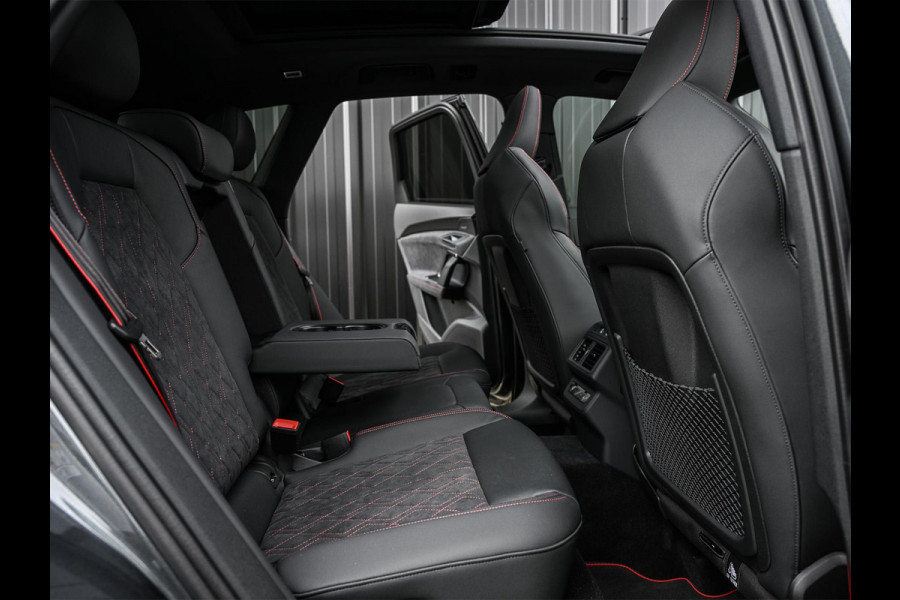 Audi Q5 E-Hybrid quattro 270KW S edition Competition | Wordt Verwacht! | Panoramadak | 5 Jr Garantie | Luchtvering | B&O | 360 Camera | Adaptive Cruise | Memory Seat | Ambiance Interieur | Stoelverwarming V+A | Stuurverwarming | Trekhaak |